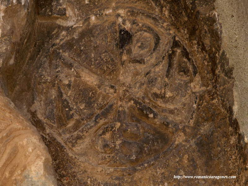 DETALLE DEL CRISMÓN DEL TÍMPANO